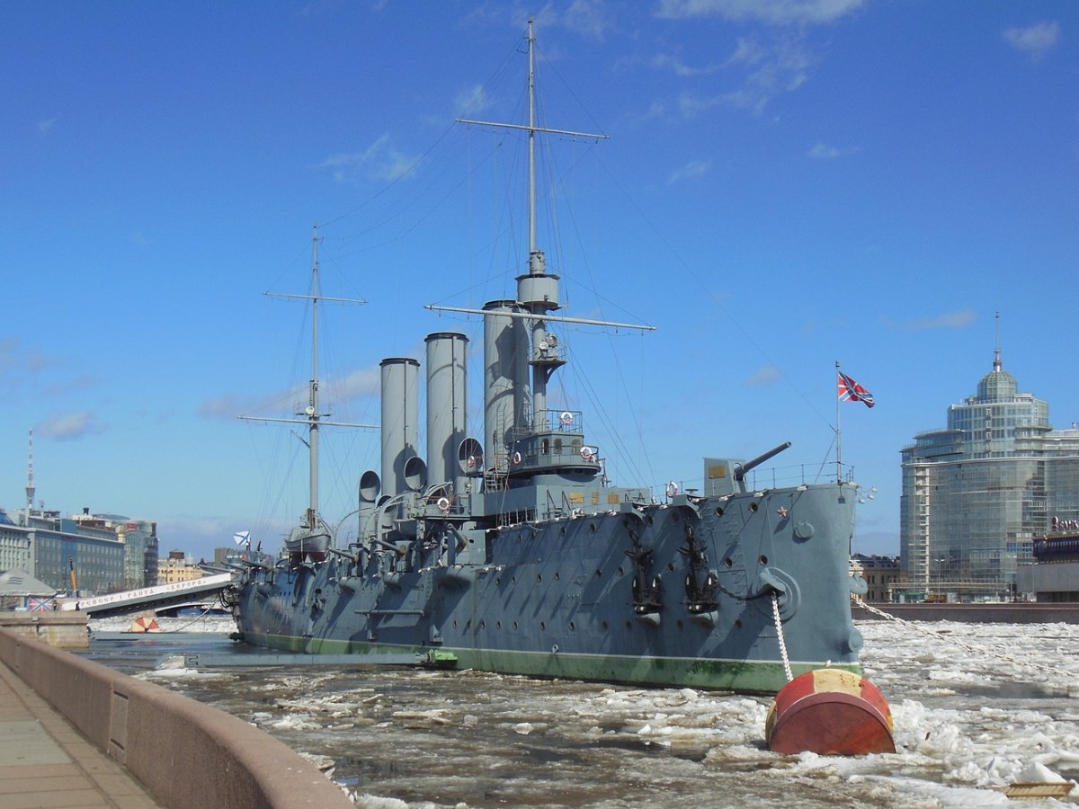 Как «Аврора» изменила ход истории: 116 лет с момента спуска на воду