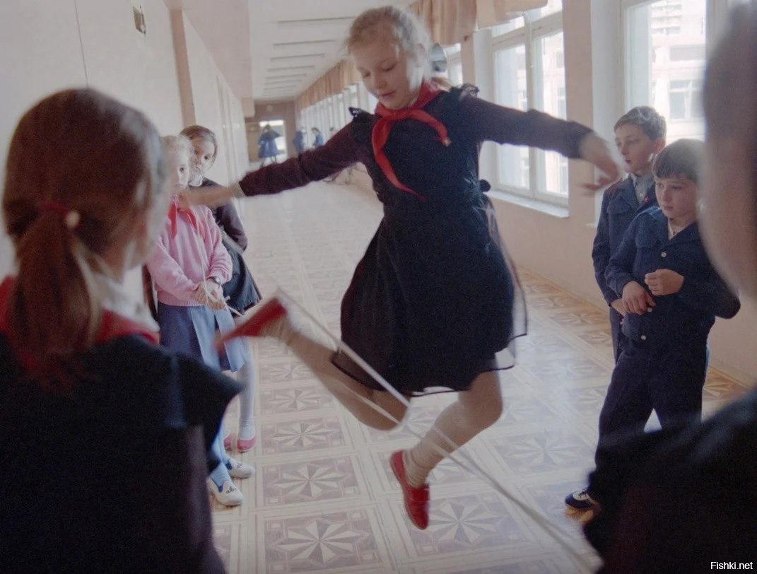 Как мы играли: детские радости советских улиц